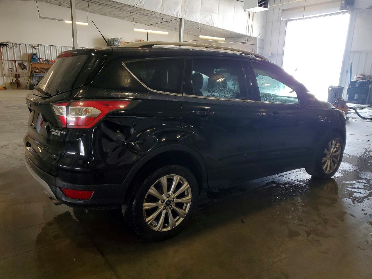 2017 Ford Escape Titanium - Image 3