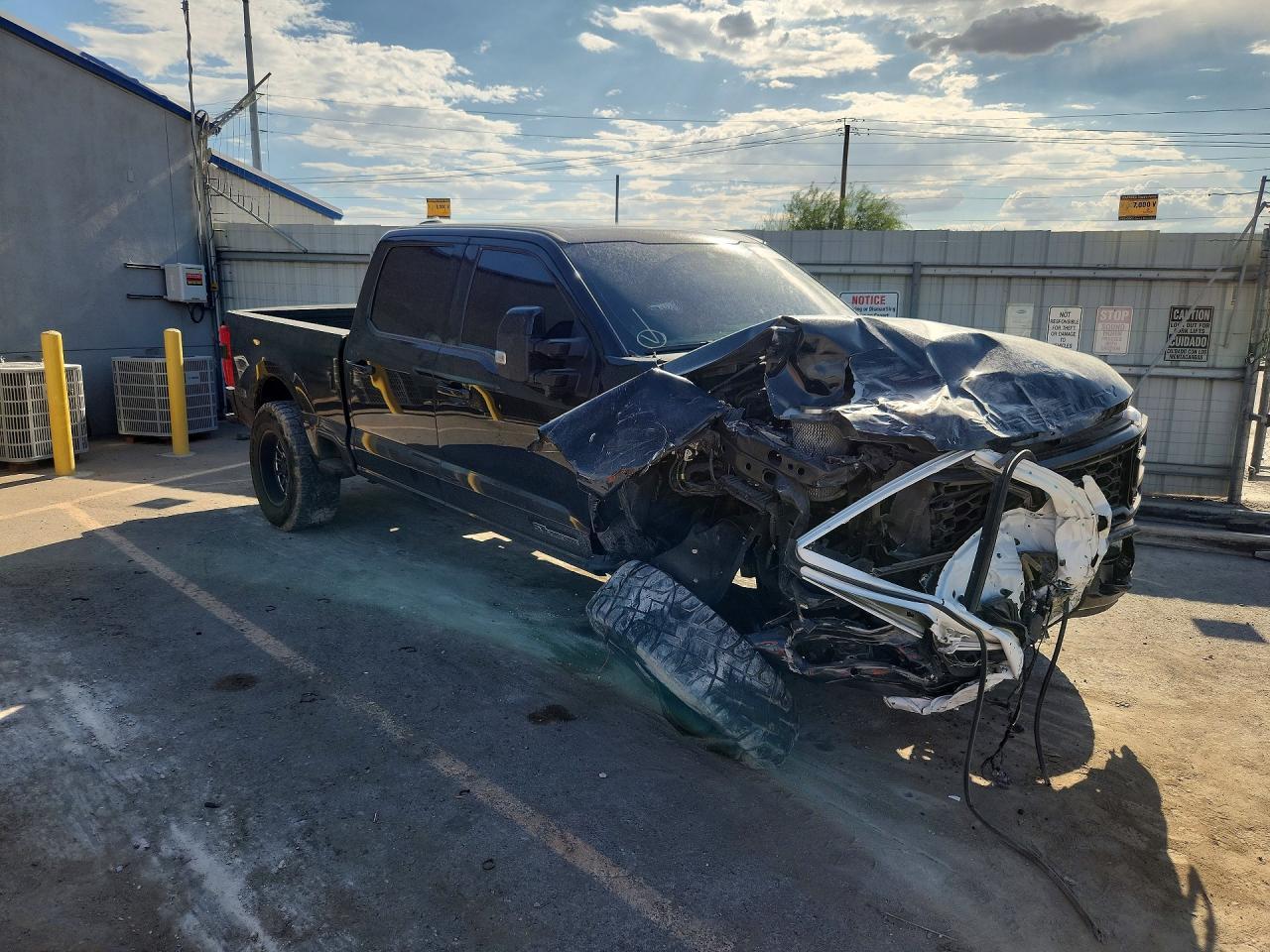 2023 Ford F350 Super Duty - Image 4