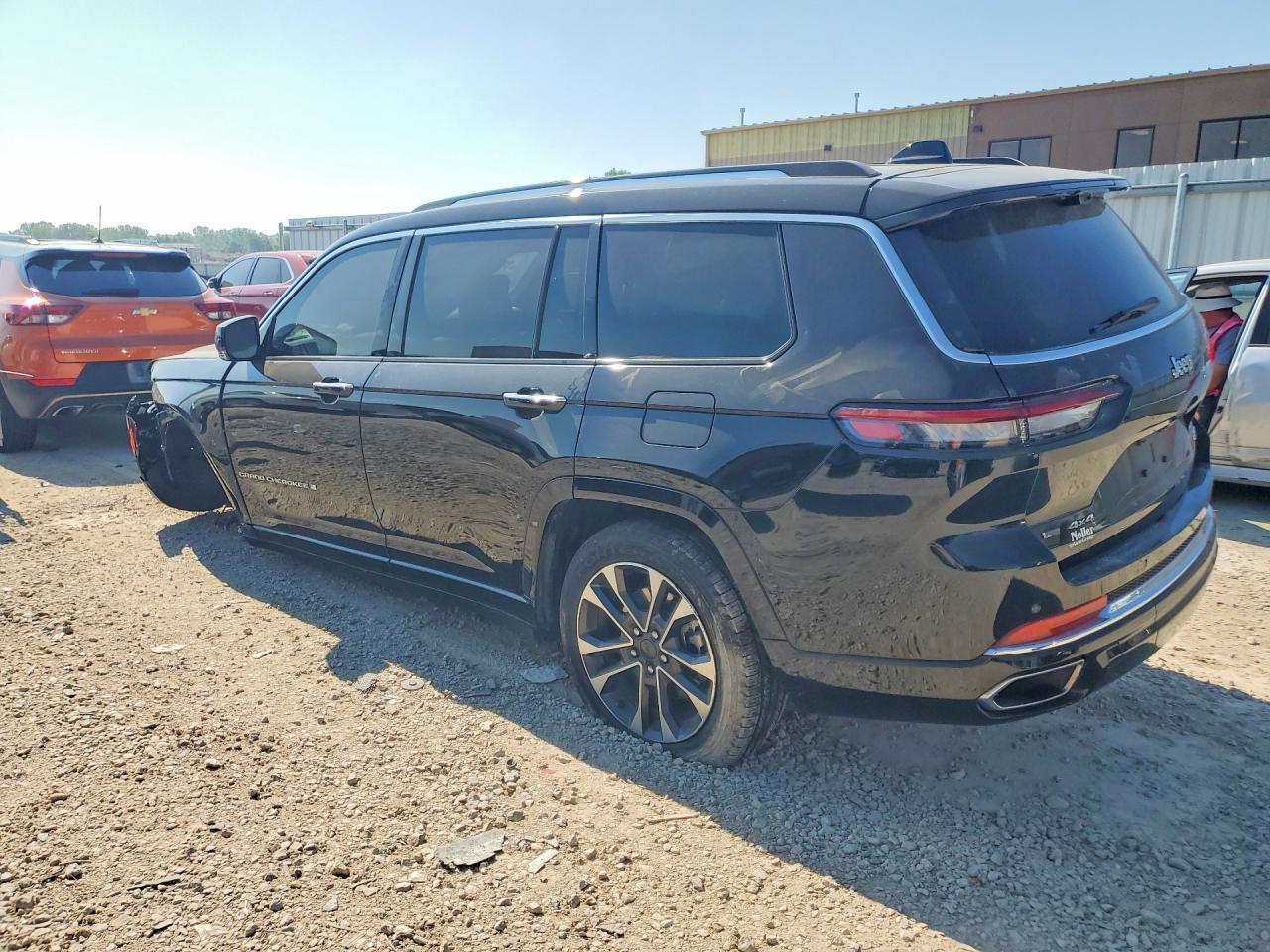 2021 Jeep Grand Cherokee L Overland - Фото 2