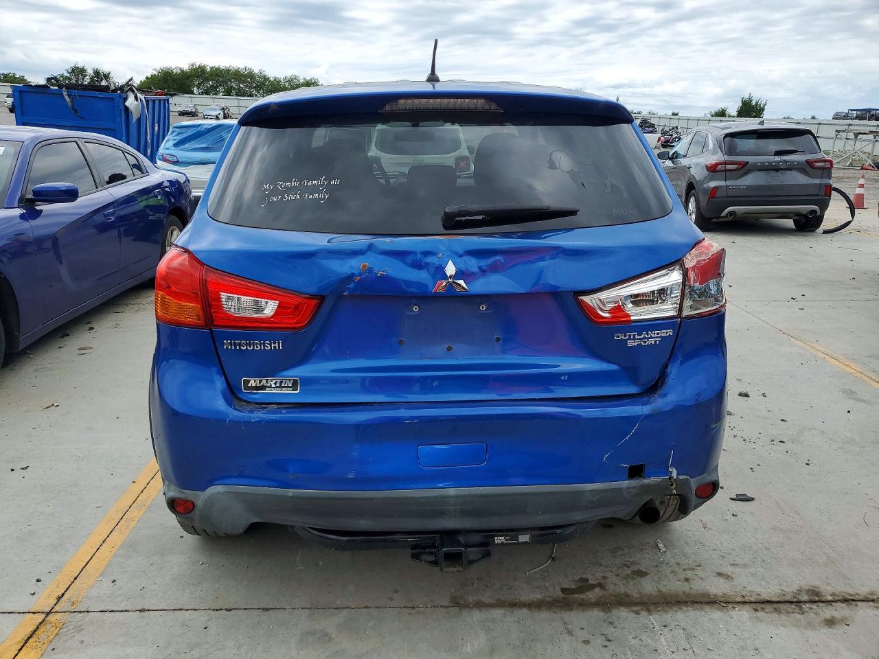 2016 Mitsubishi Outlander Sport Es - Image 6