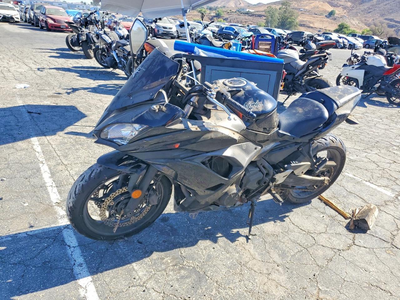 2019 Kawasaki Ex650 F - Image 3