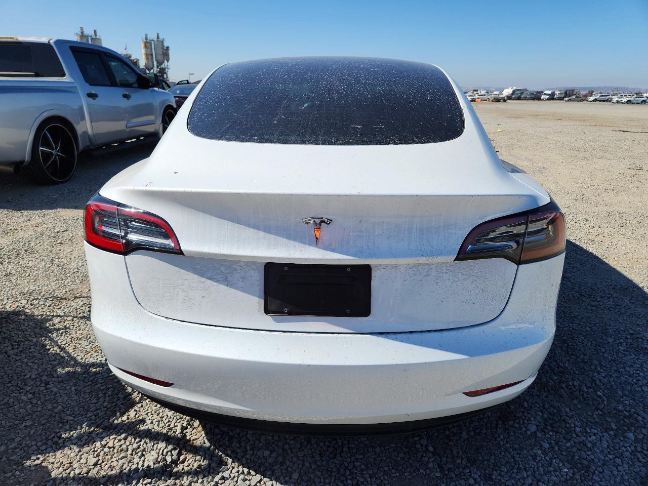 2023 Tesla Model 3 - Фото 6