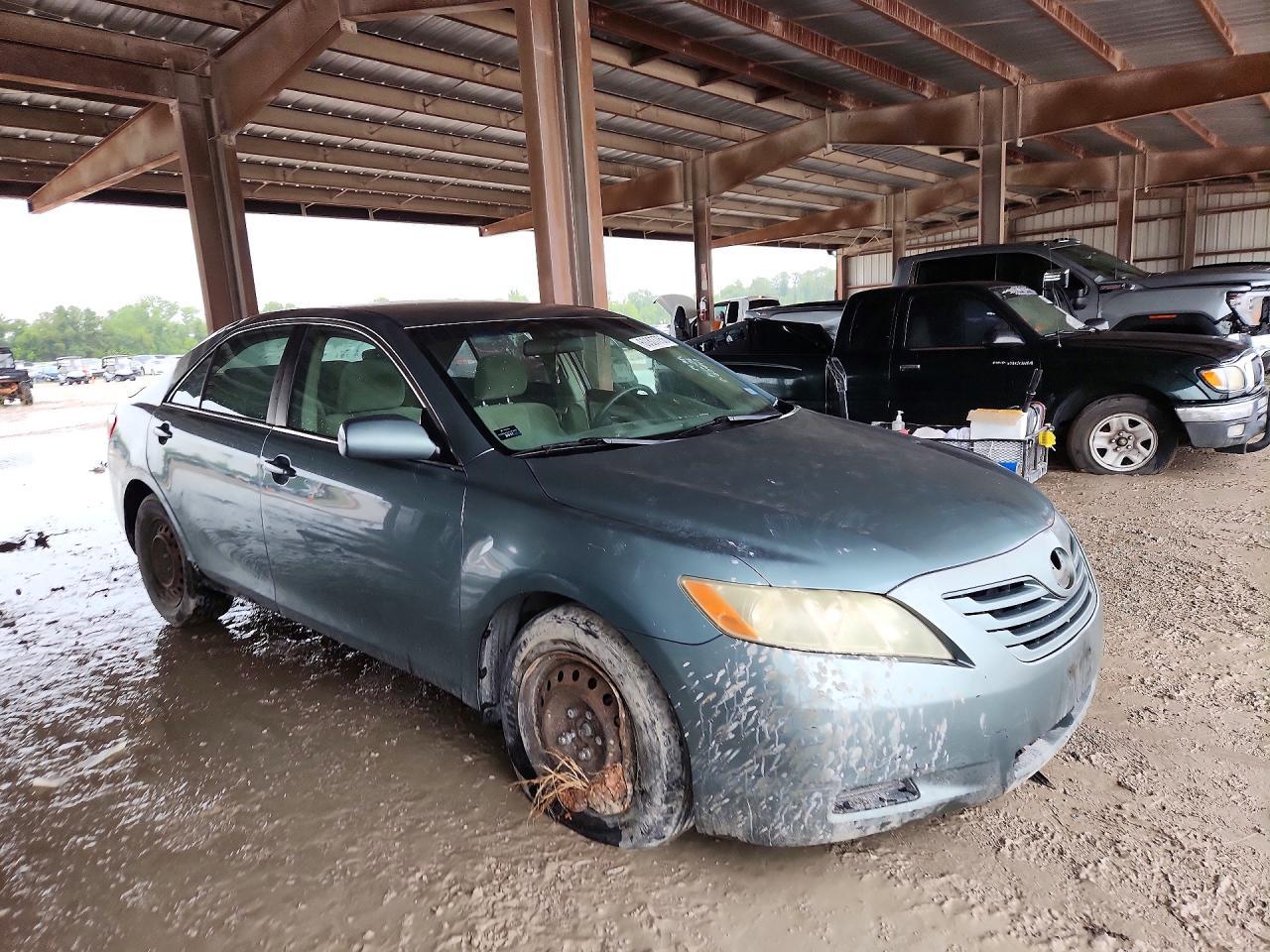 2009 Toyota Camry Le - Фото 4