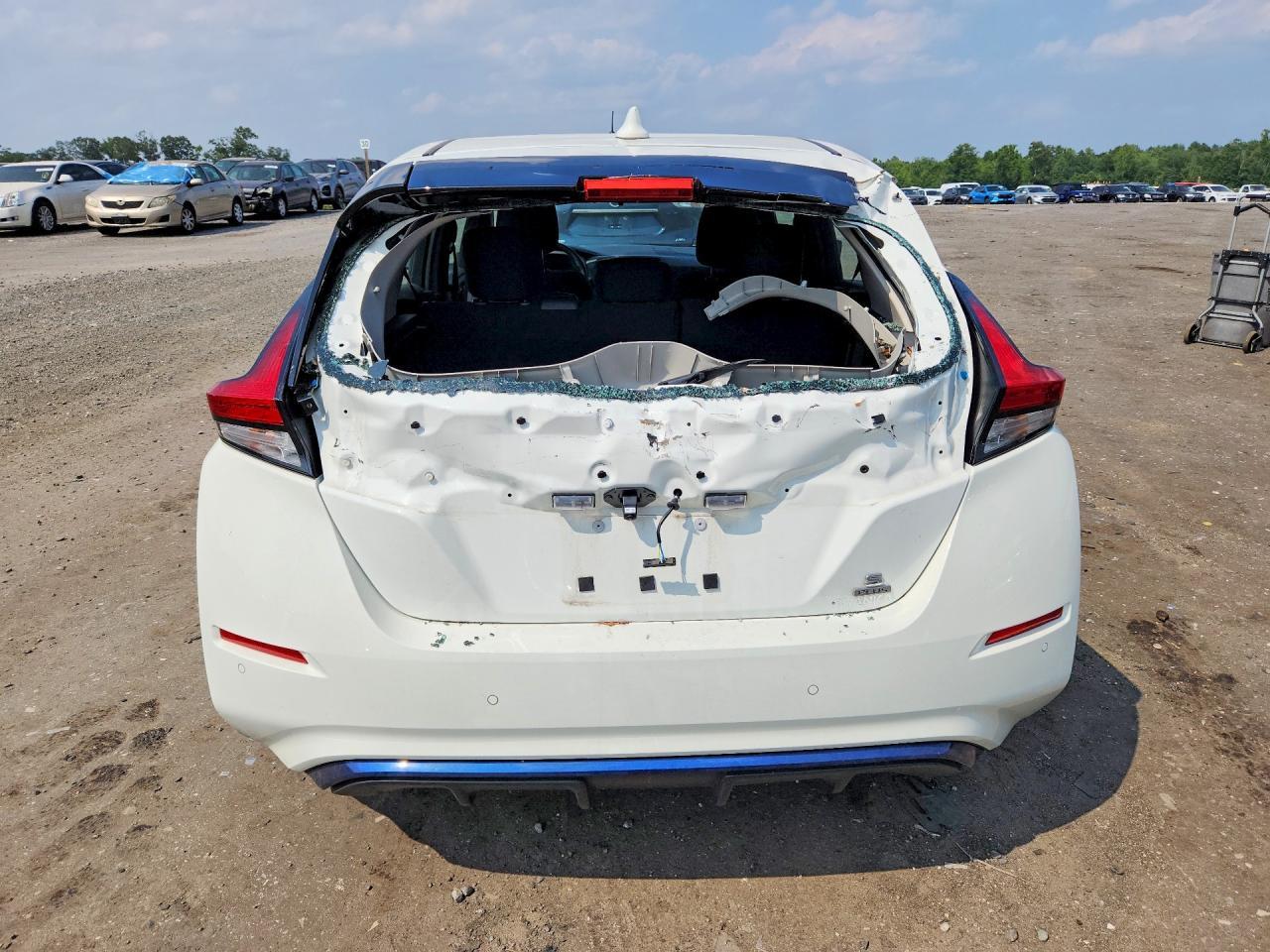 2022 Nissan Leaf S Plus - Фото 6