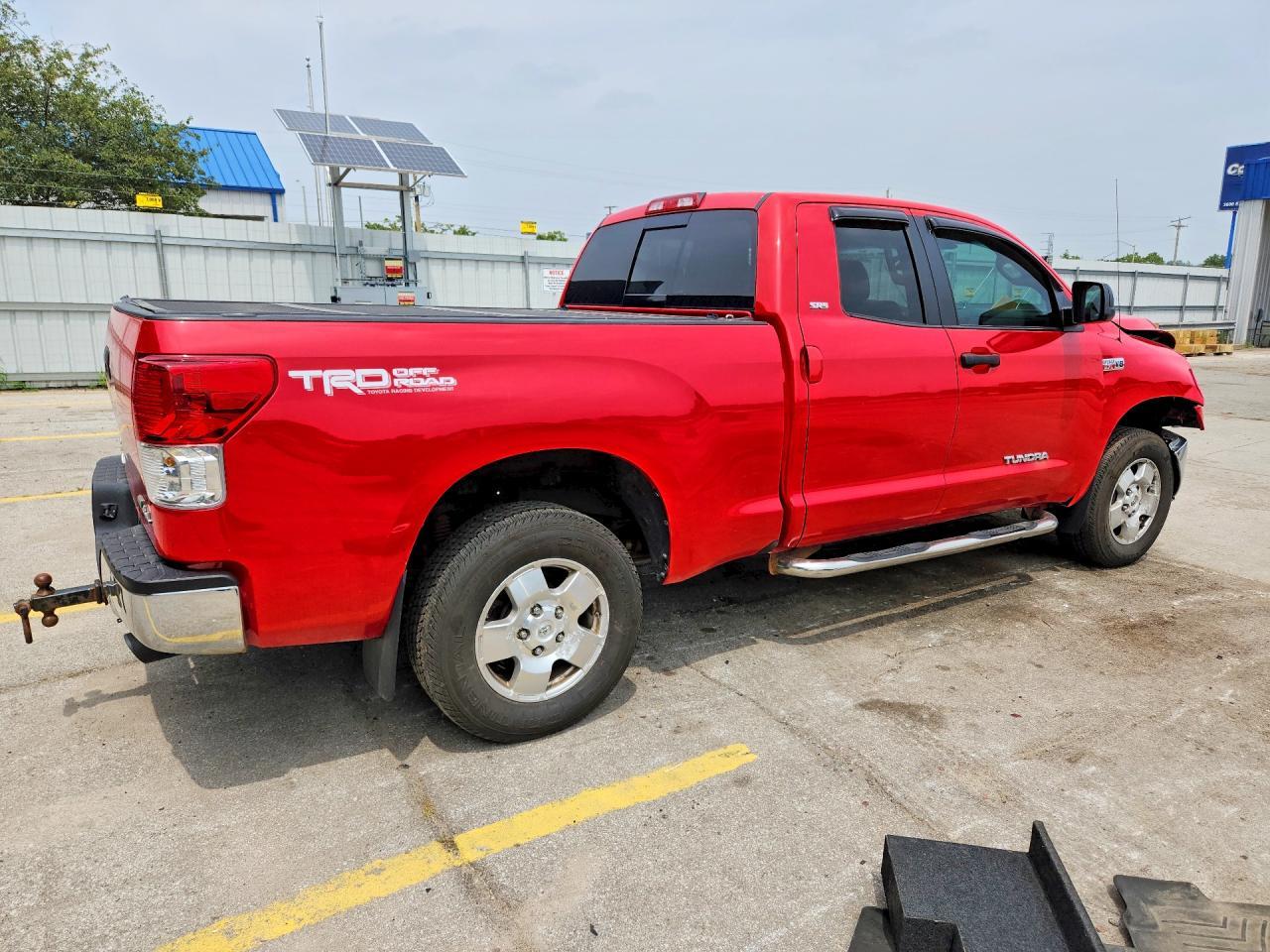 2011 Toyota Tundra Double Cab Sr5 - Image 3