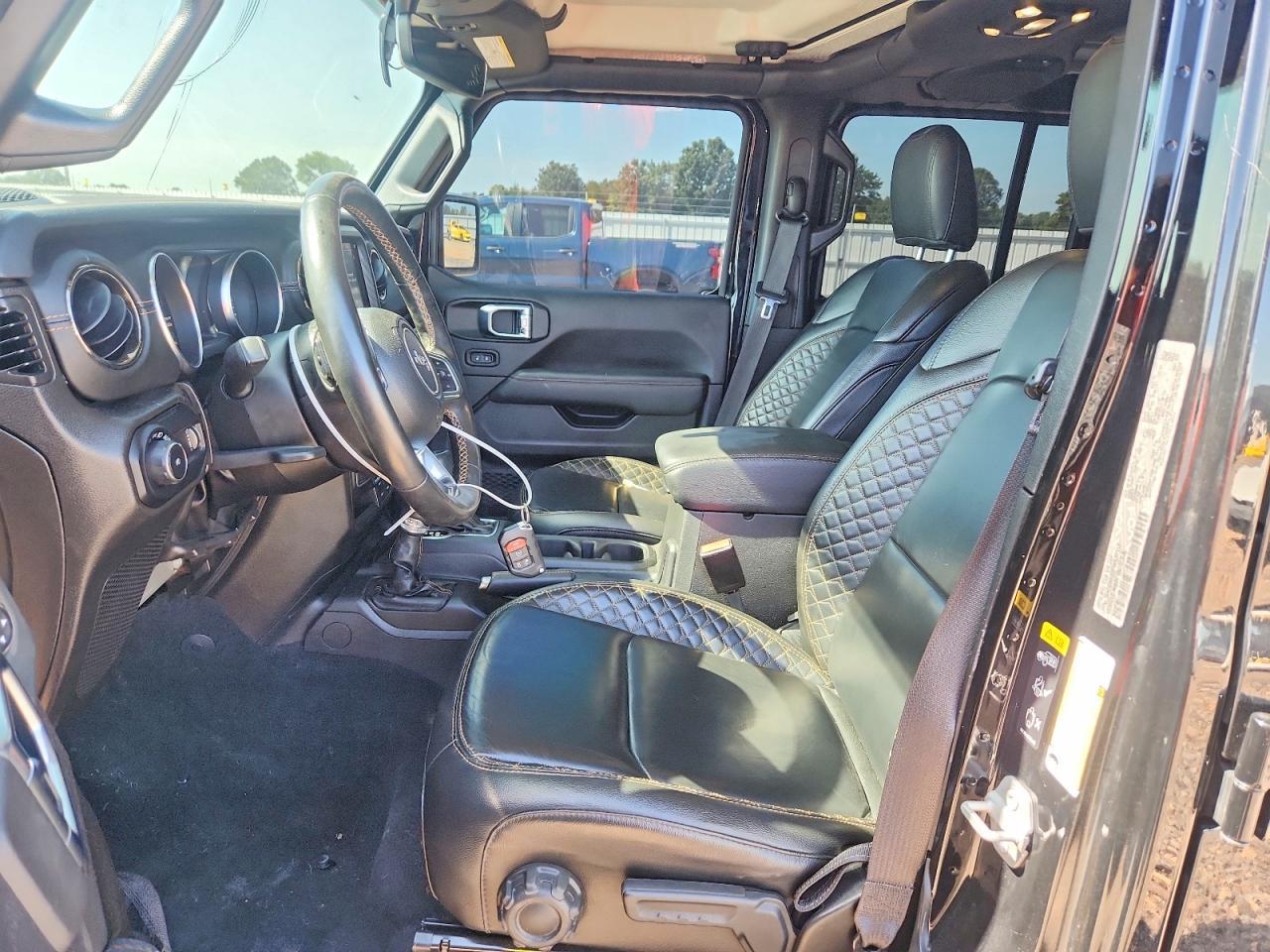 2023 Jeep Wrangler Sahara - Фото 7