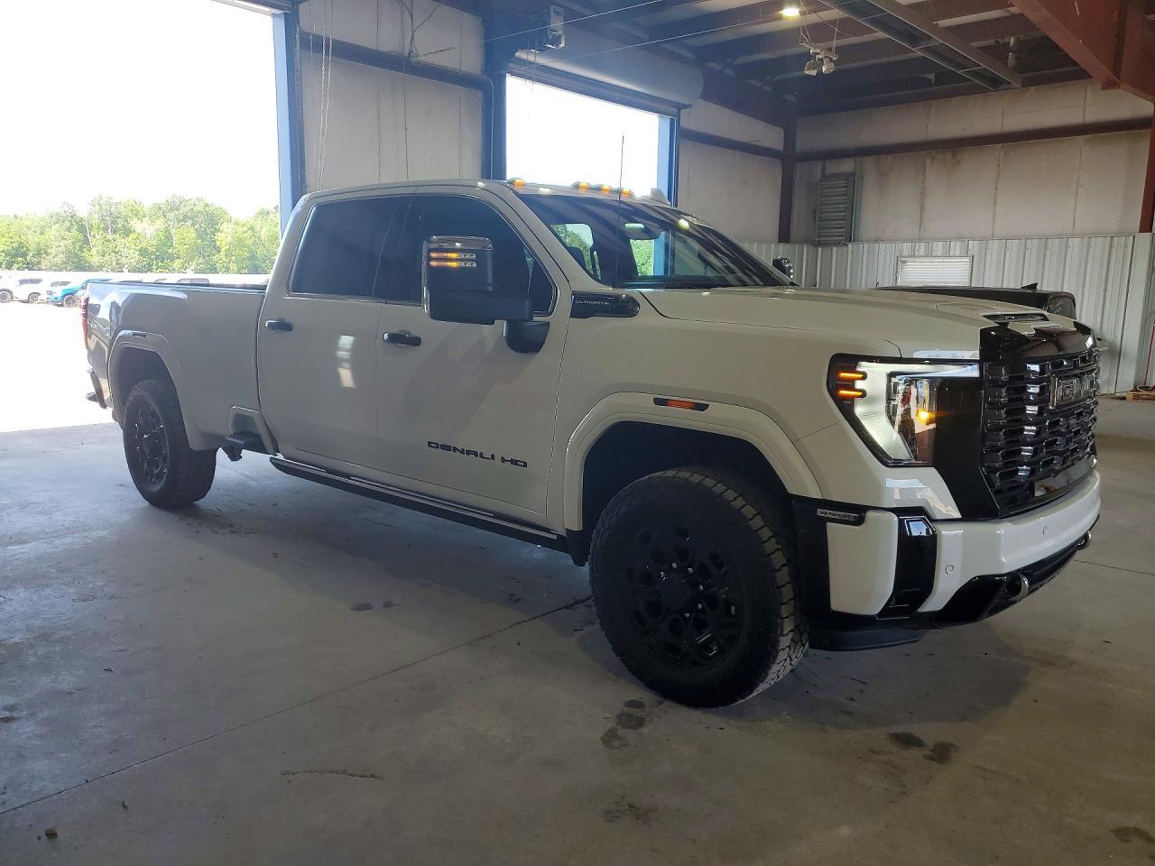 2026 GMC Sierra K3500 Denali Ultimate - Фото 4