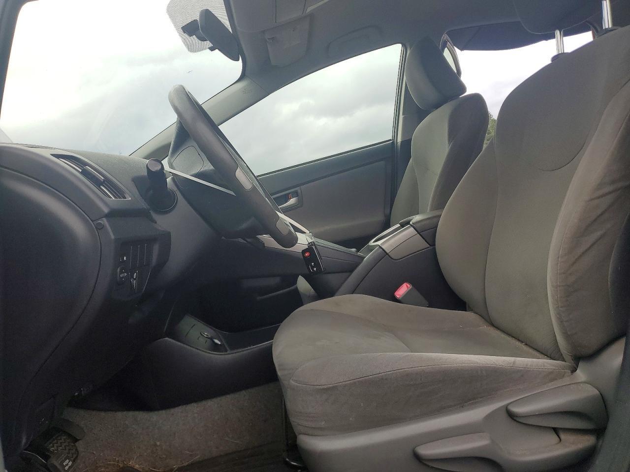 2013 Toyota Prius Three - Фото 7