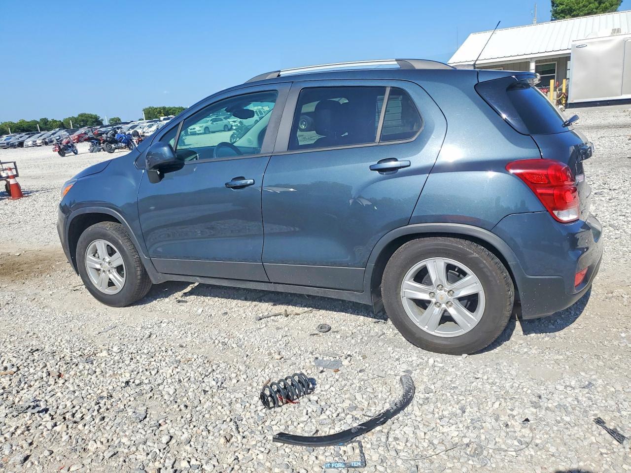2021 Chevrolet Trax 1Lt - Image 2