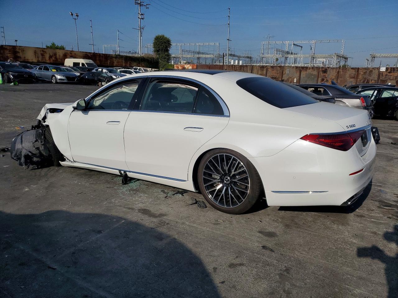 2026 Mercedes-Benz S 500 4Matic - Image 2