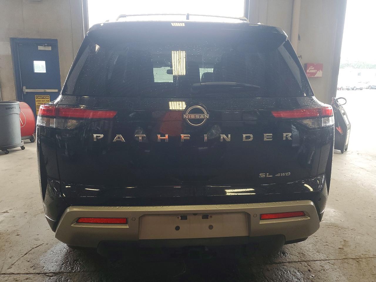 2022 Nissan Pathfinder Sl - Фото 6