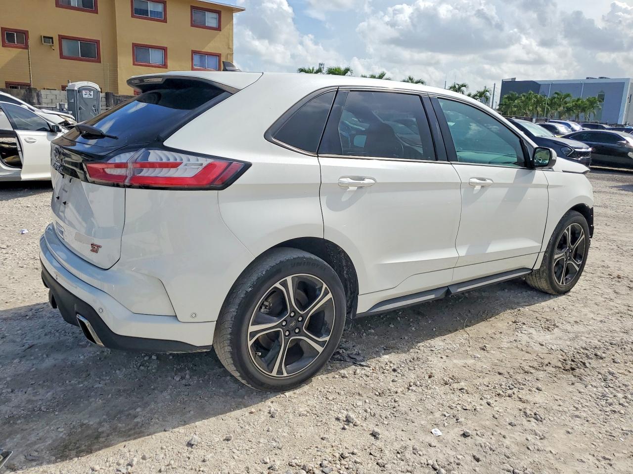 2022 Ford Edge St - Фото 3