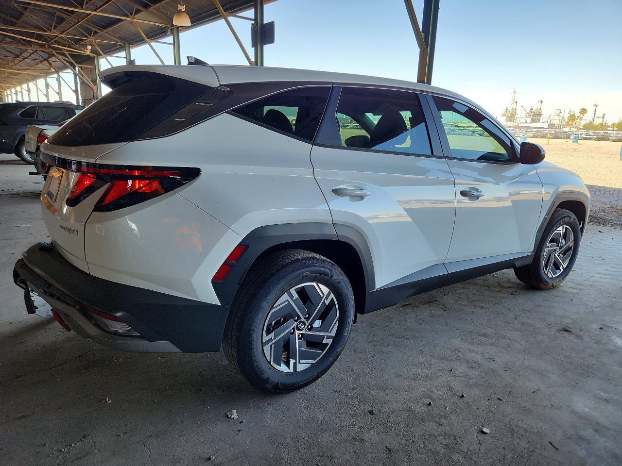 2026 Hyundai Tucson Blue Se - Image 3
