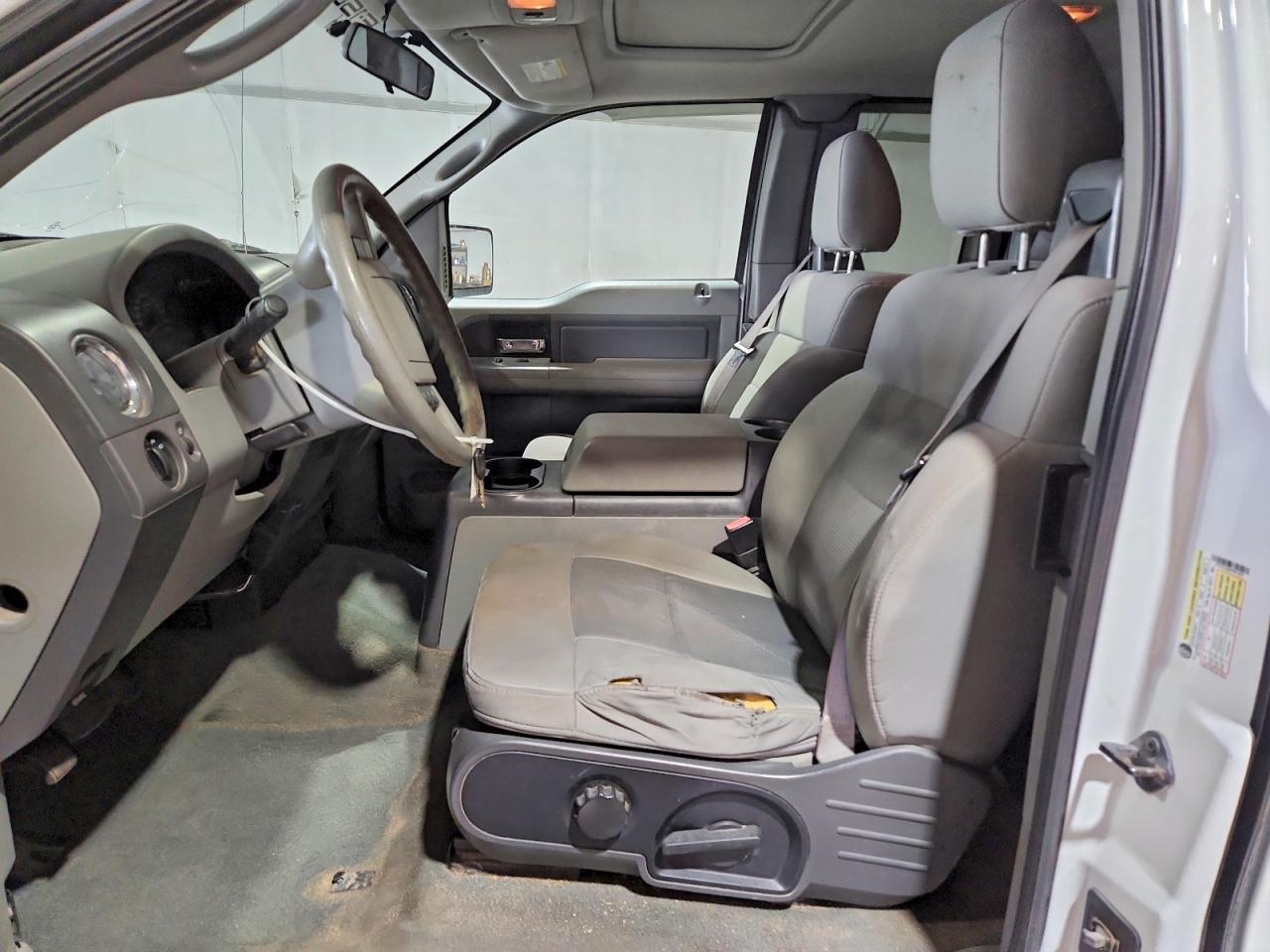 2007 Ford F150 - Image 7