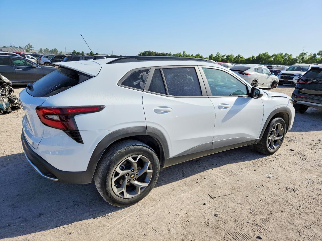 2025 Chevrolet Trax 1Lt - Image 3