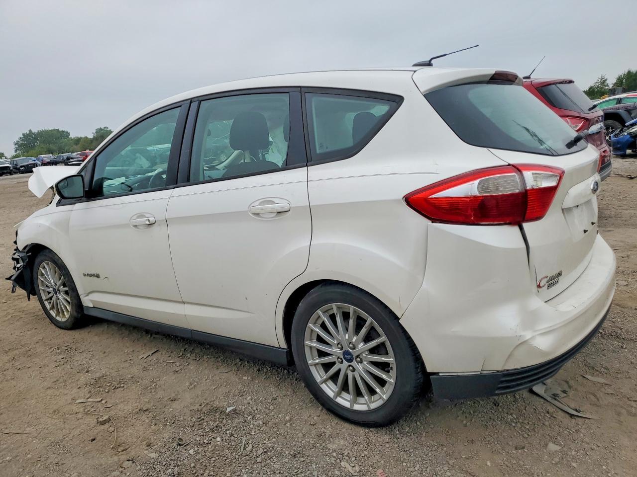 2013 Ford C-Max Se - Фото 2