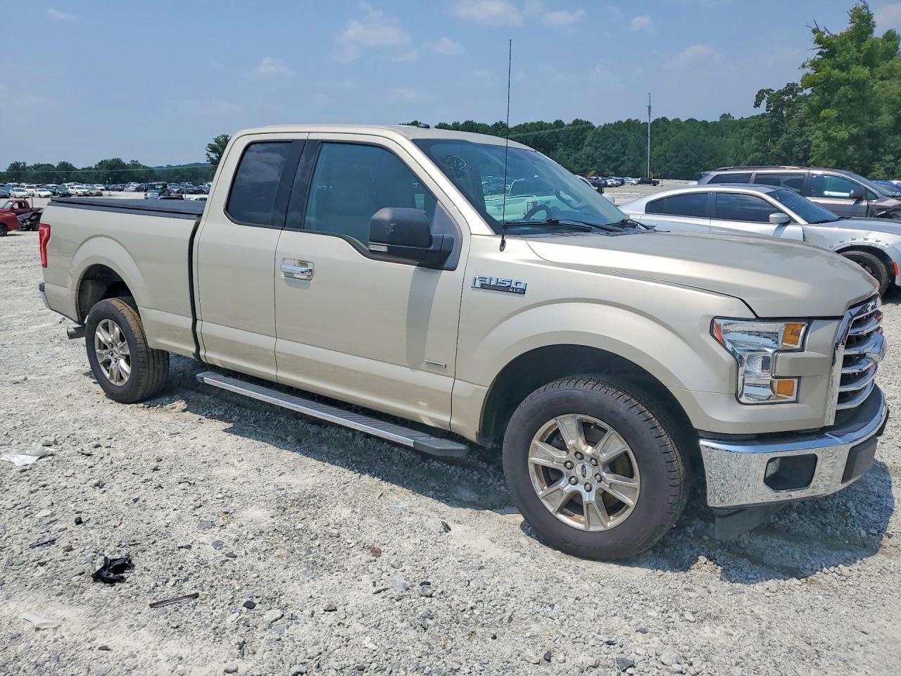 2017 Ford F150 Super Cab - Фото 4
