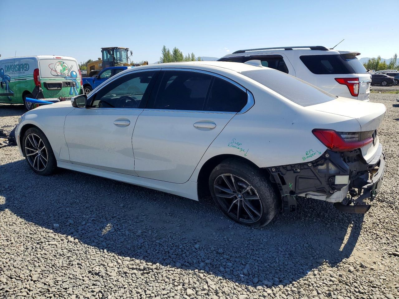 2019 BMW 330I - Фото 2