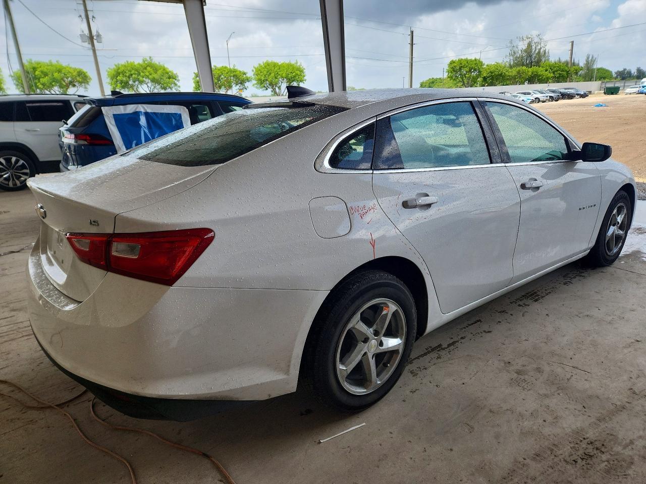 2016 Chevrolet Malibu Ls - Image 3