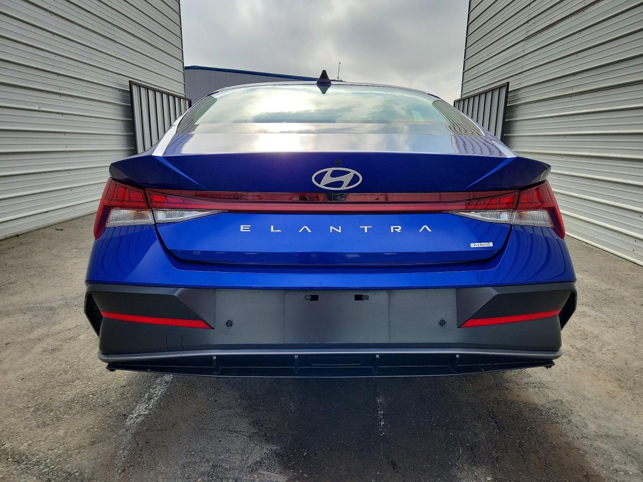 2024 Hyundai Elantra Limited - Image 6