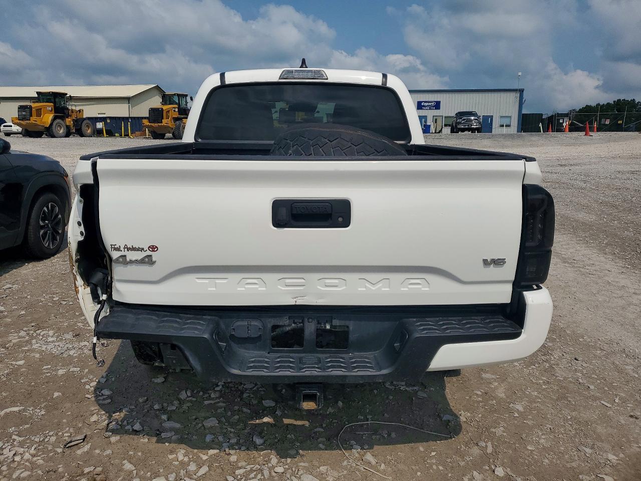 2020 Toyota Tacoma Sr V6 - Фото 6