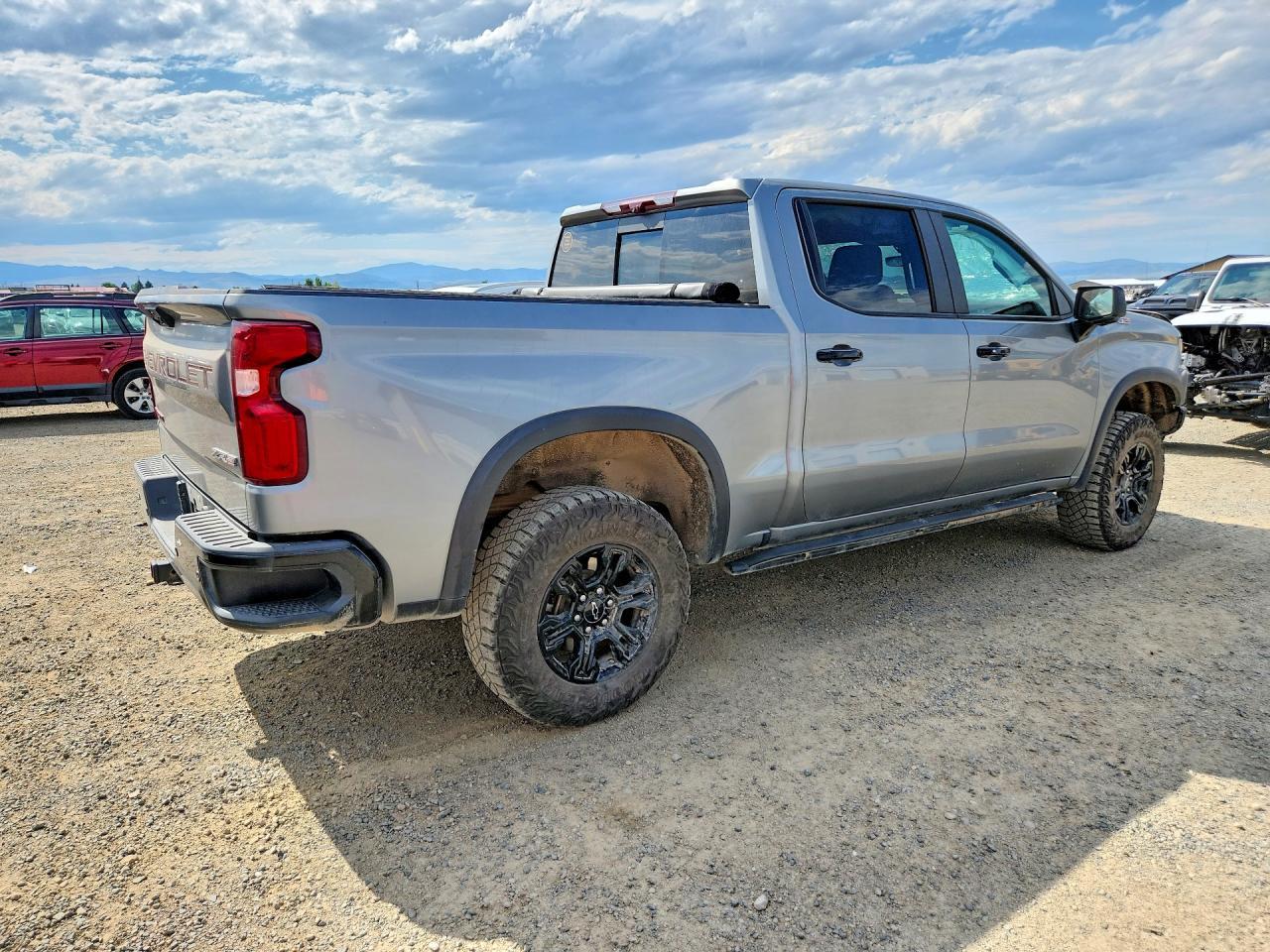2023 Chevrolet Silverado K1500 Zr2 - Фото 3
