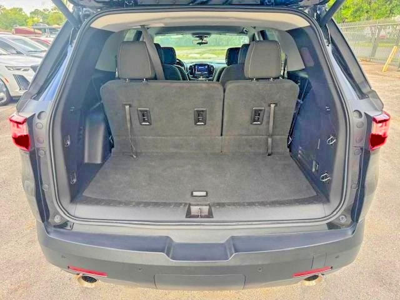 2021 Chevrolet Traverse Lt - Image 6
