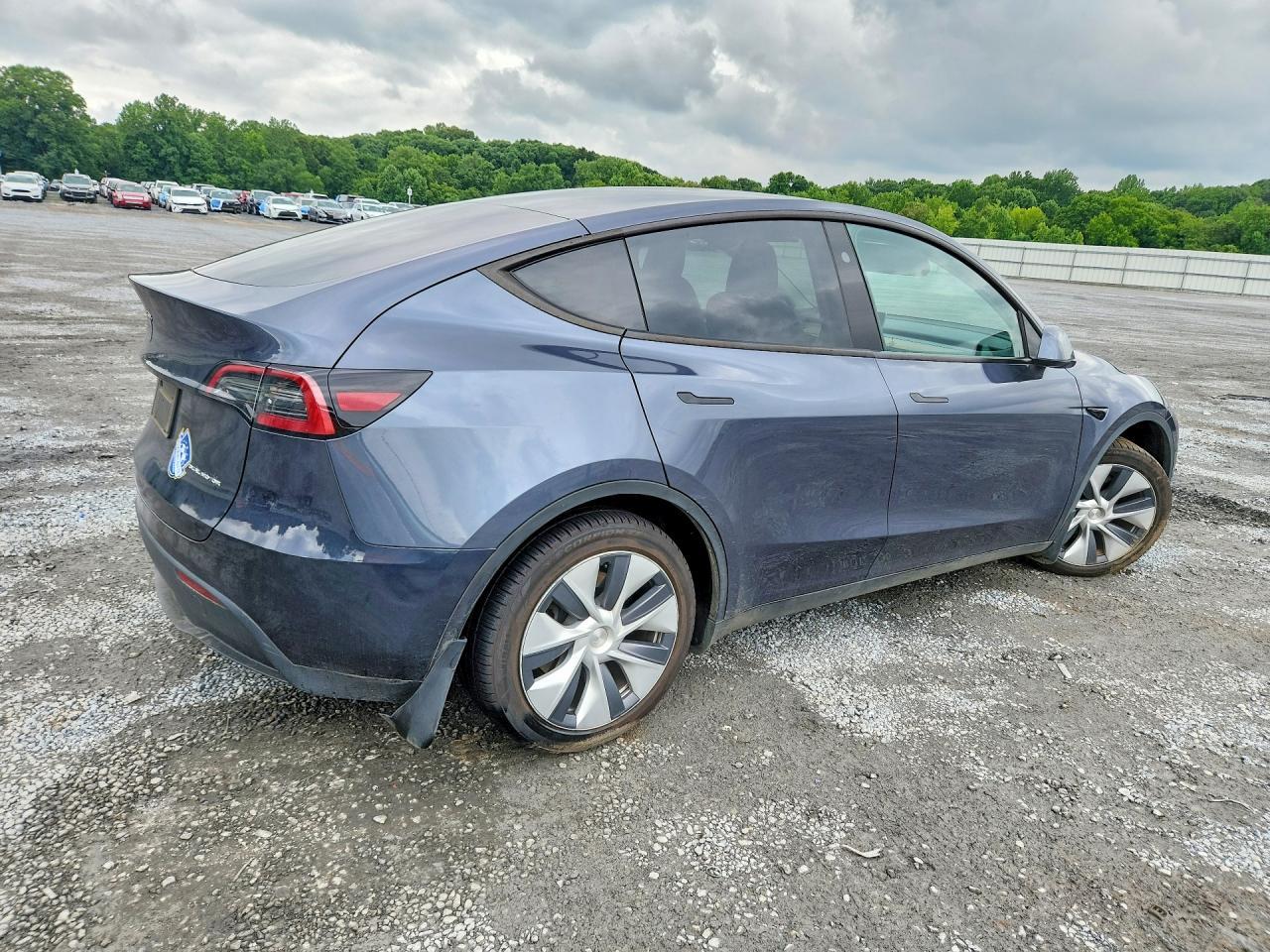 2023 Tesla Model Y - Image 3