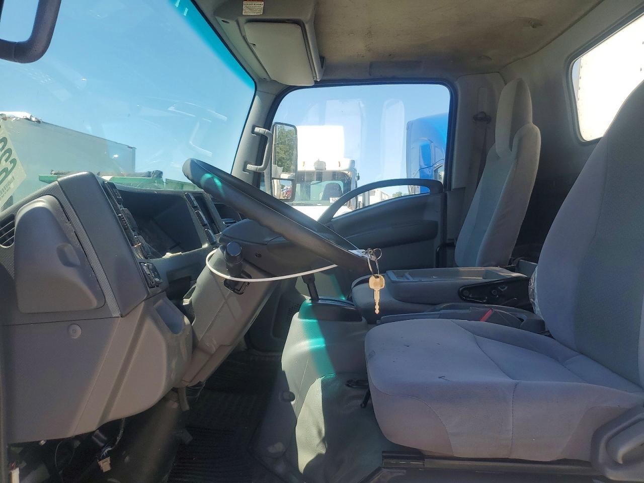 2021 Isuzu Npr Hd Box Truck - Фото 7