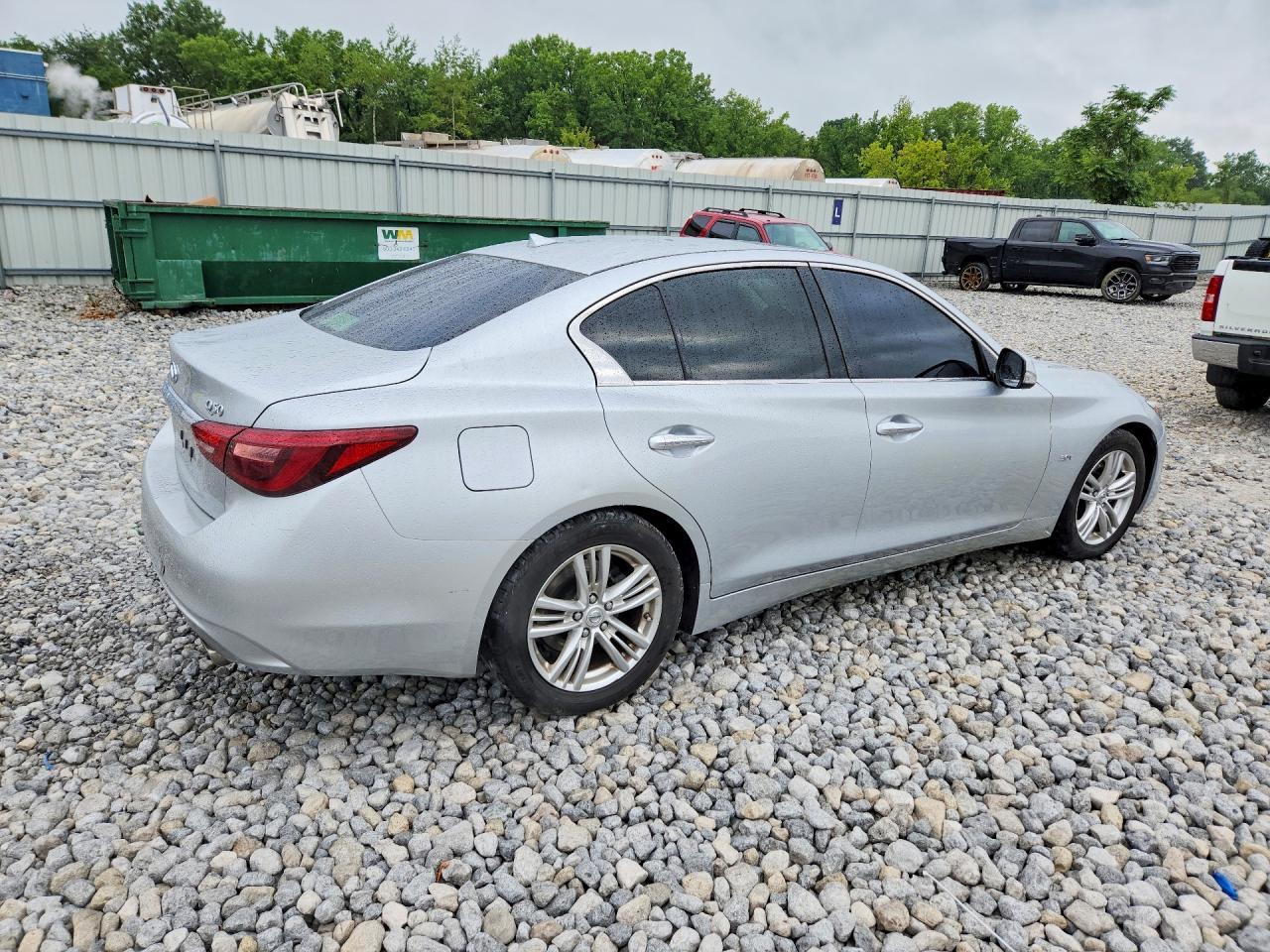 2019 Infiniti Q50 3.0T Luxe - Фото 3