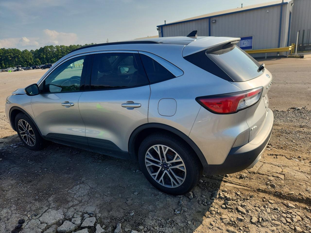 2020 Ford Escape Sel - Фото 2