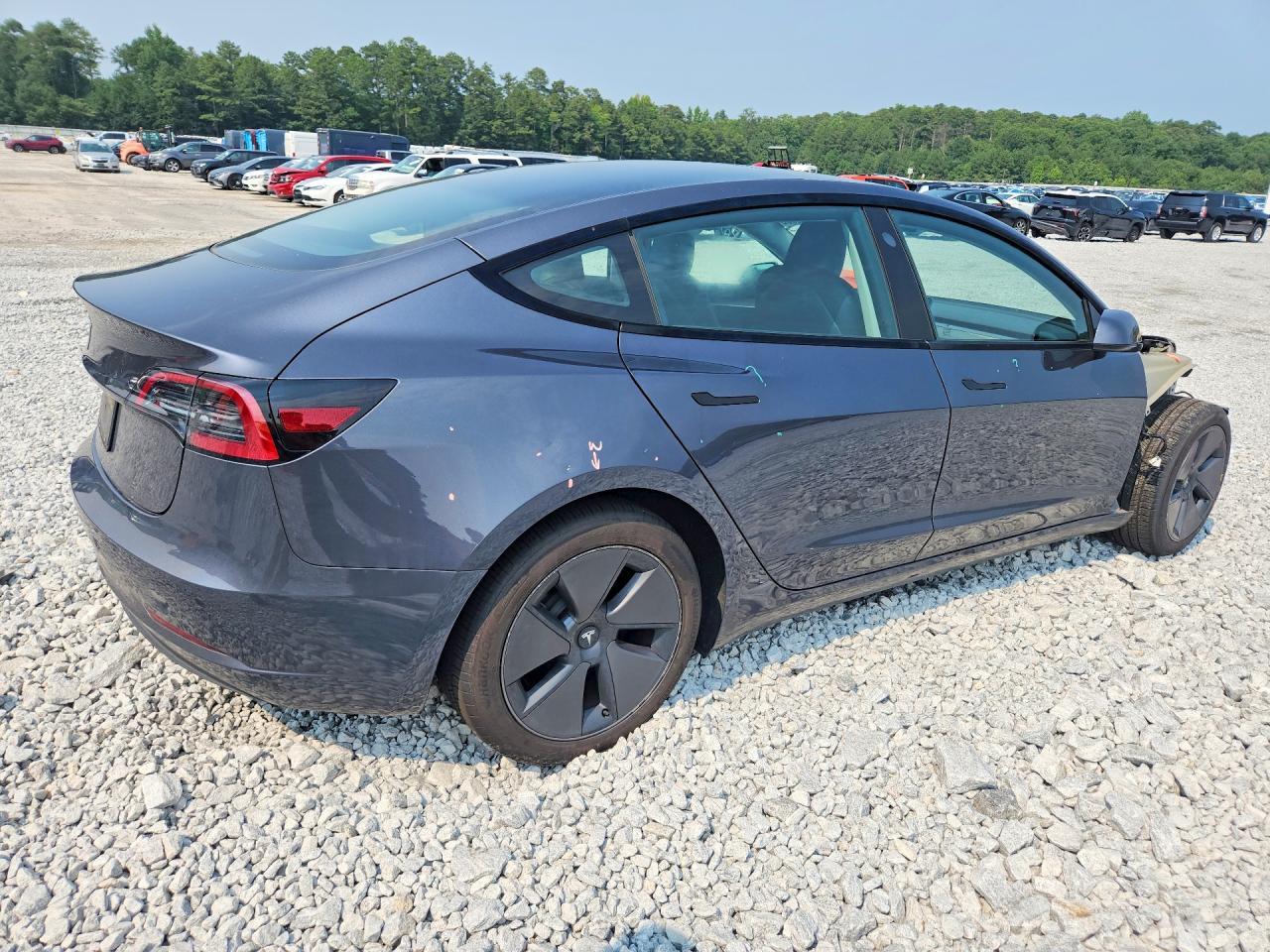 2023 Tesla Model 3 - Фото 3