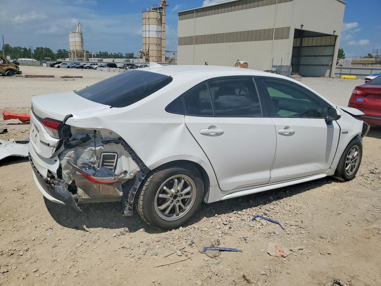 2021 Toyota Corolla Le - Фото 3
