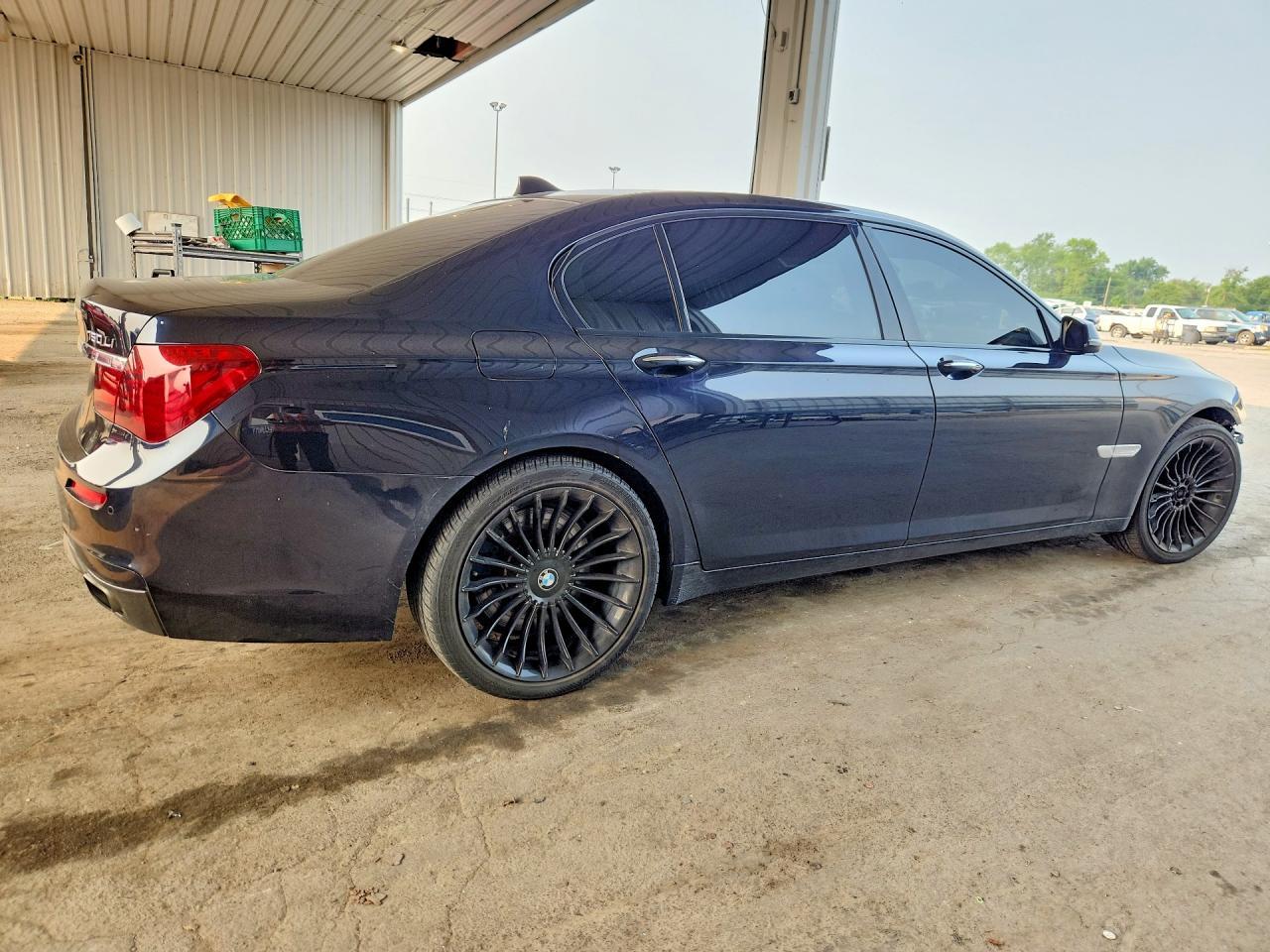 2013 BMW 750 Lxi - Фото 3