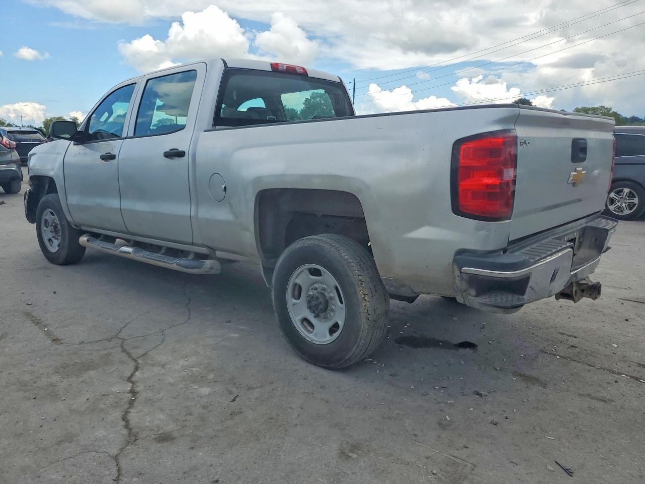 2017 Chevrolet Silverado C2500 Heavy Duty - Image 2
