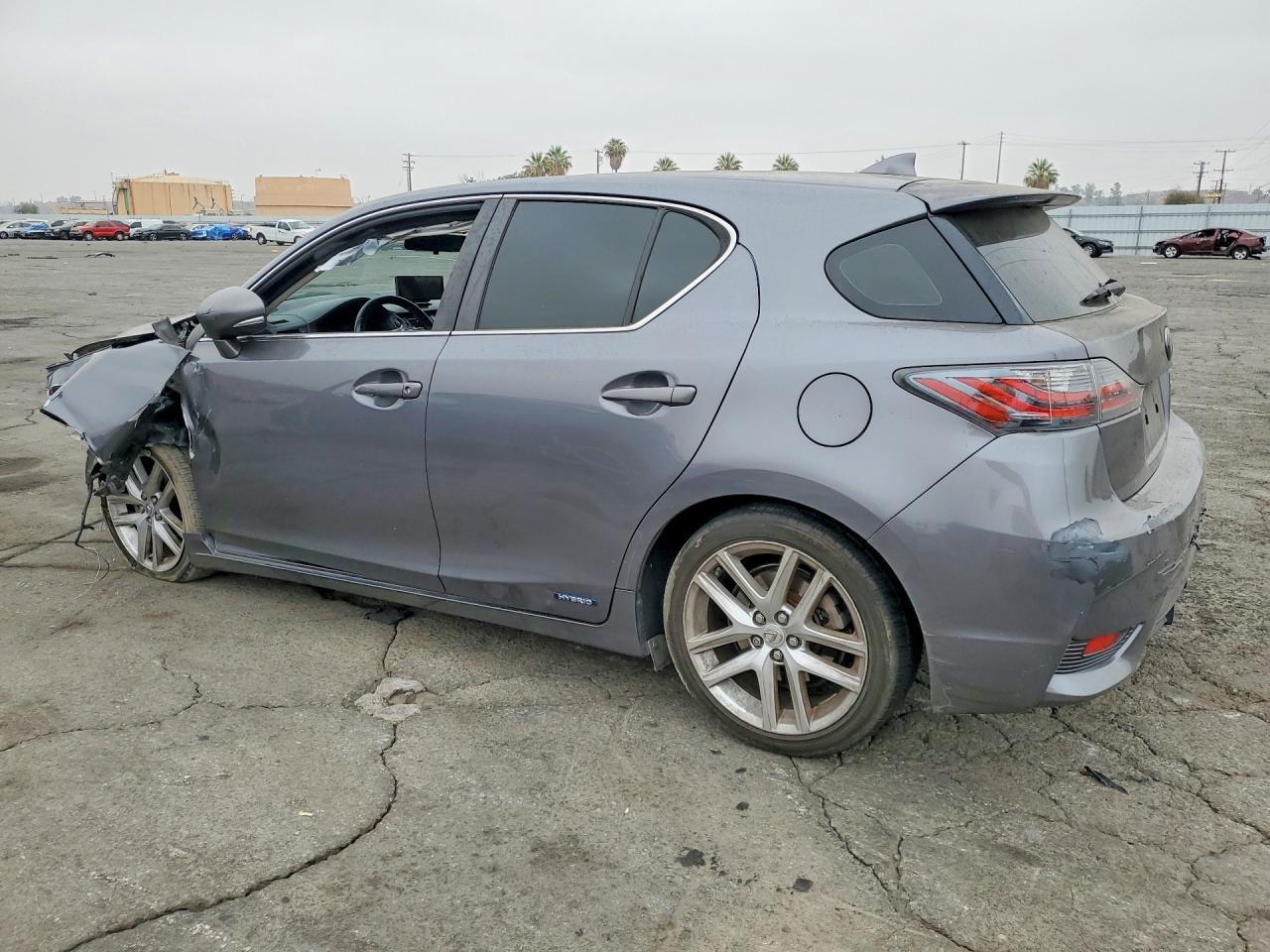 2015 Lexus Ct 200 - Image 2
