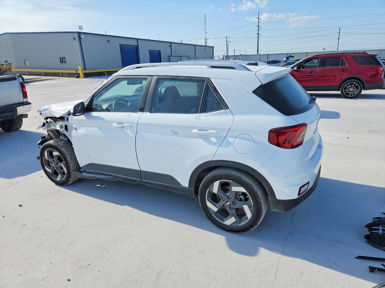 2026 Hyundai Venue Sel - Image 2