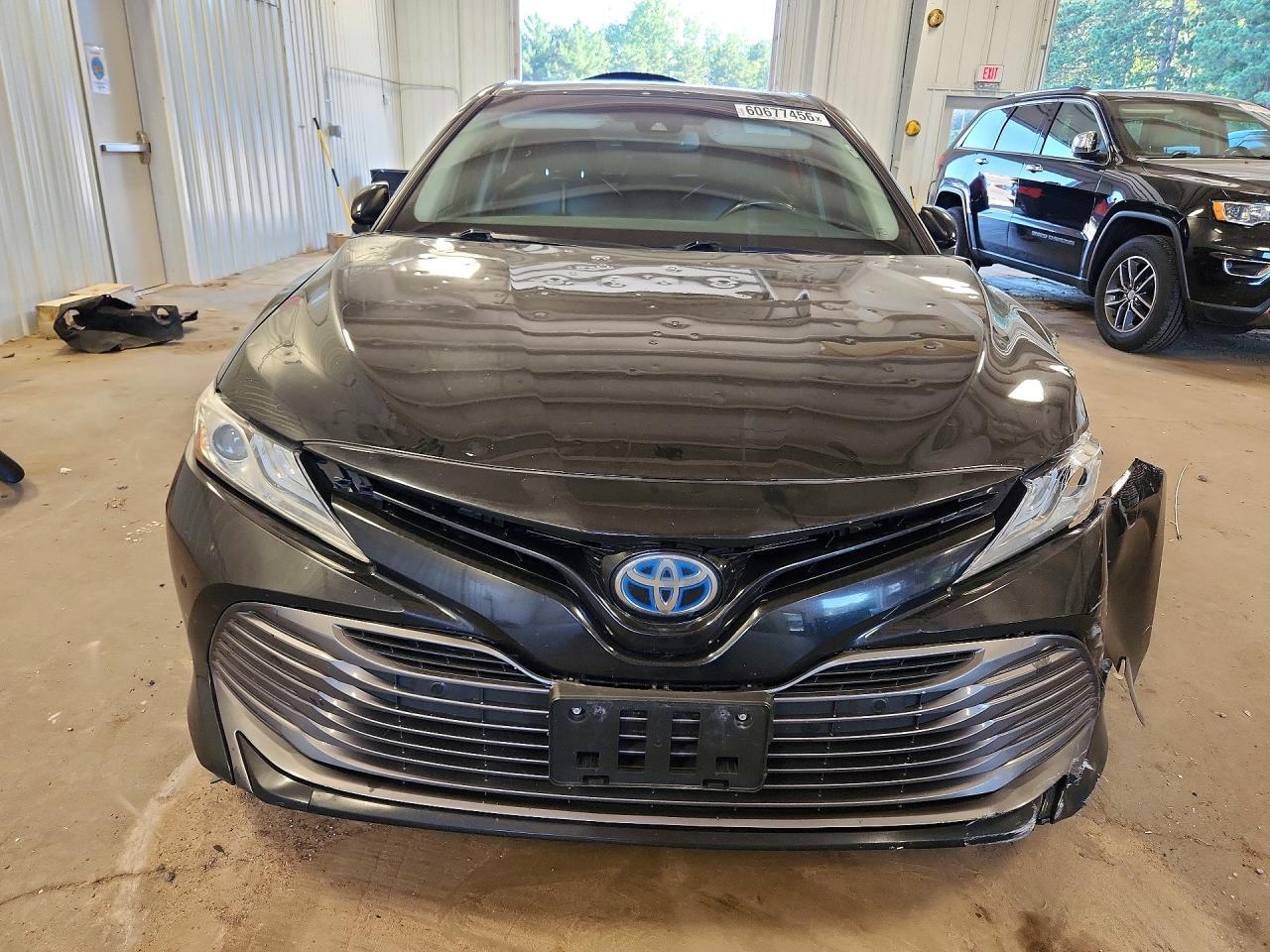 2018 Toyota Camry Hybrid Xle - Фото 5