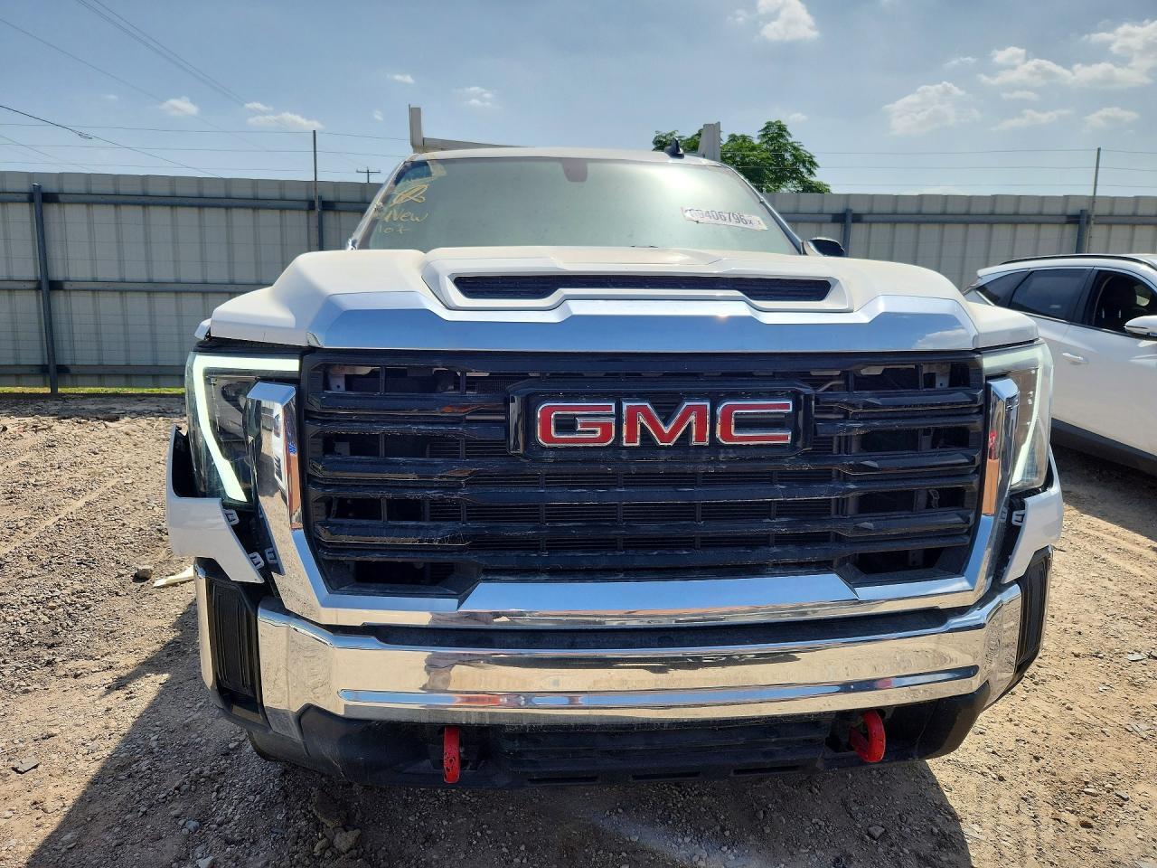 2024 GMC Sierra C2500 Heavy Duty - Image 5