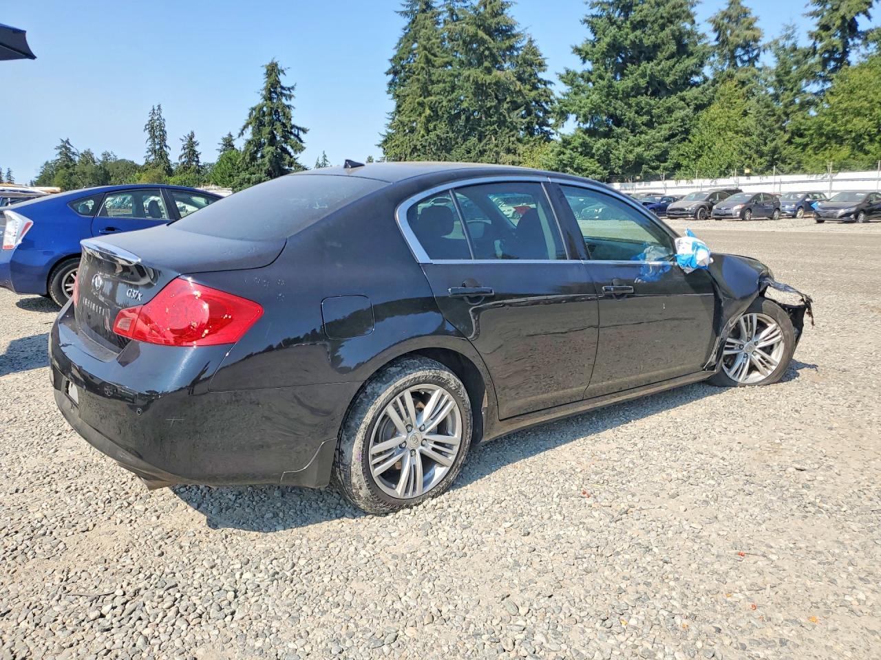 2011 Infiniti G37 Sedan X - Image 3