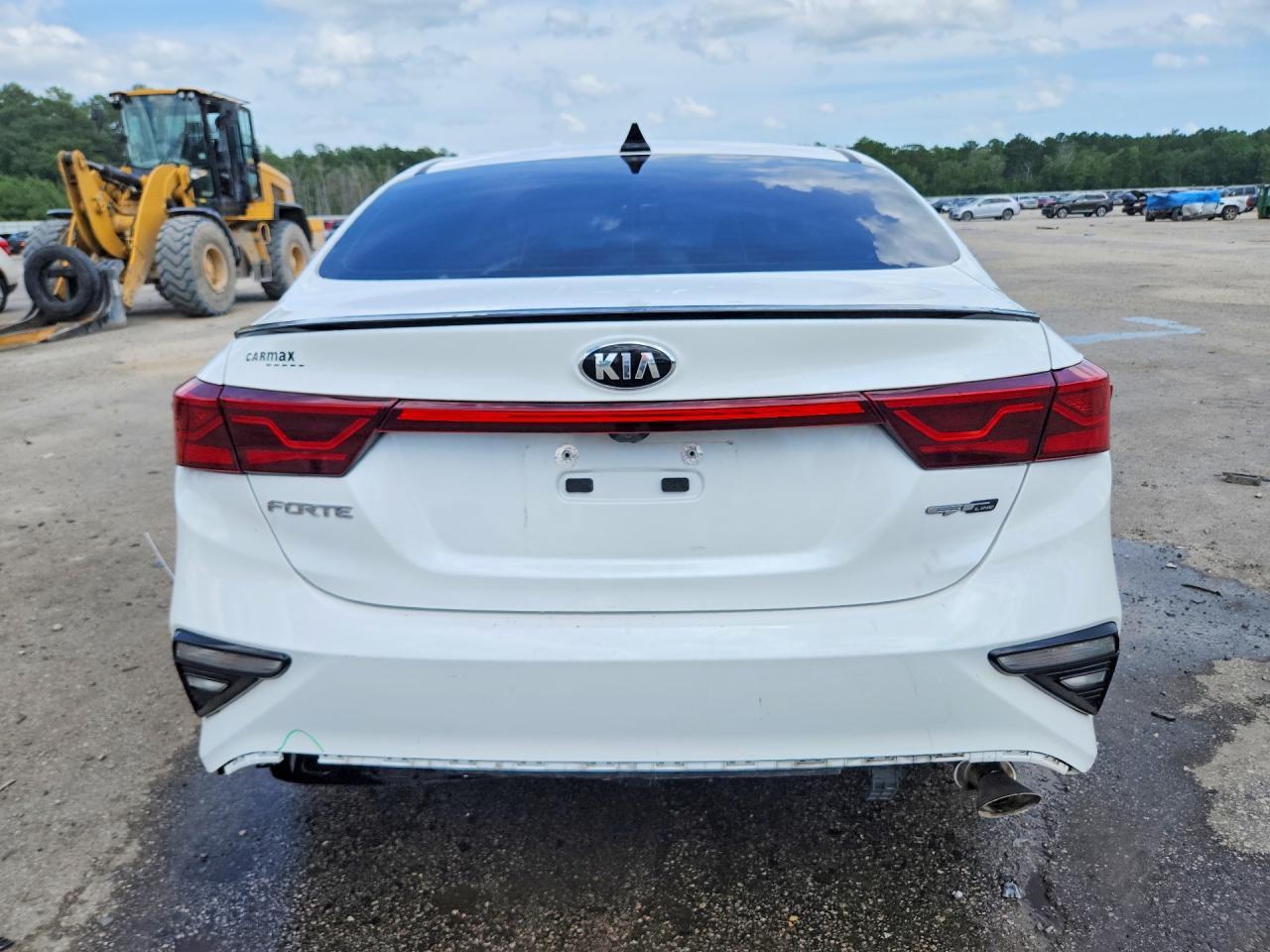 2021 Kia Forte Gt Line - Фото 6