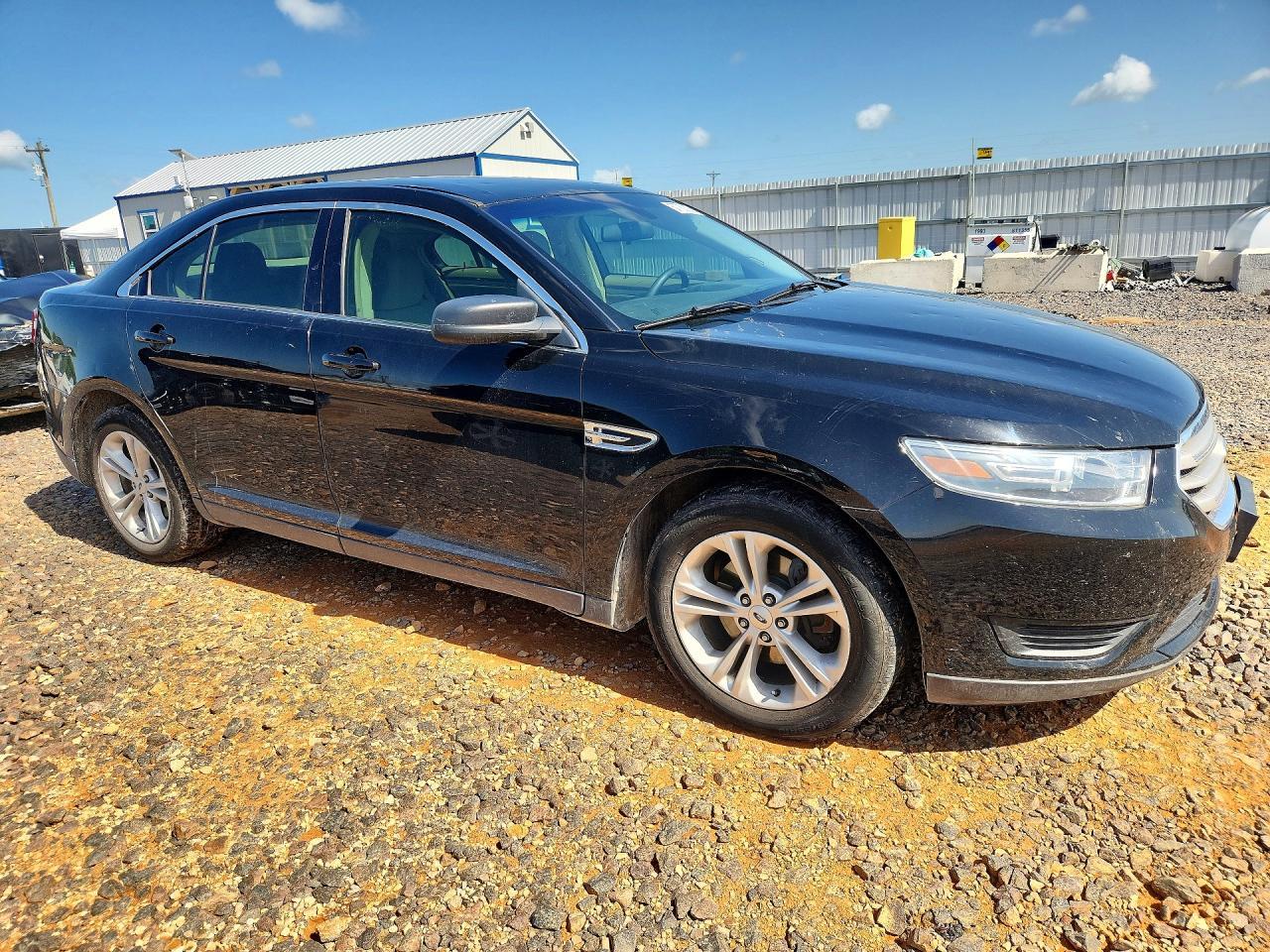 2018 Ford Taurus Se - Image 4
