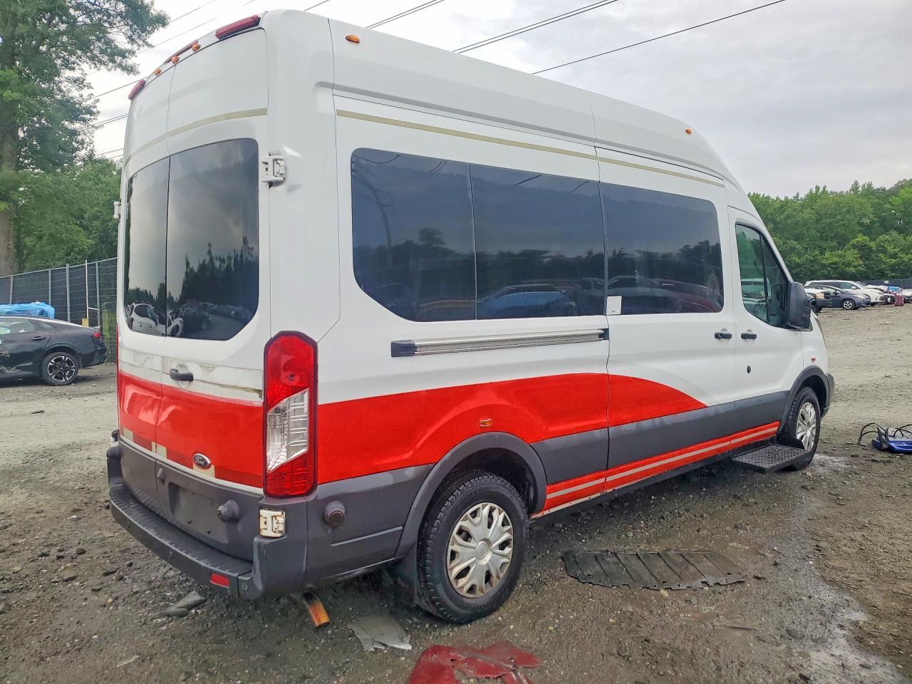2017 Ford Transit T-350 Handicap Accessibale Van - Фото 3