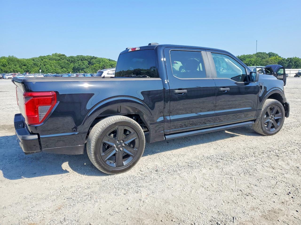 2026 Ford F150 - Фото 3
