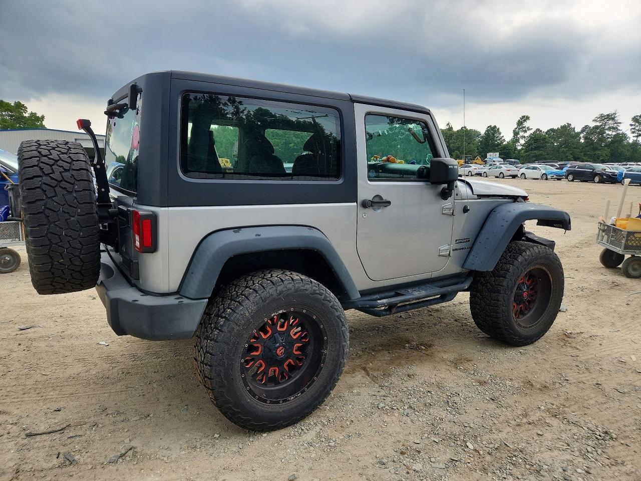 2017 Jeep Wrangler Sport - Фото 3