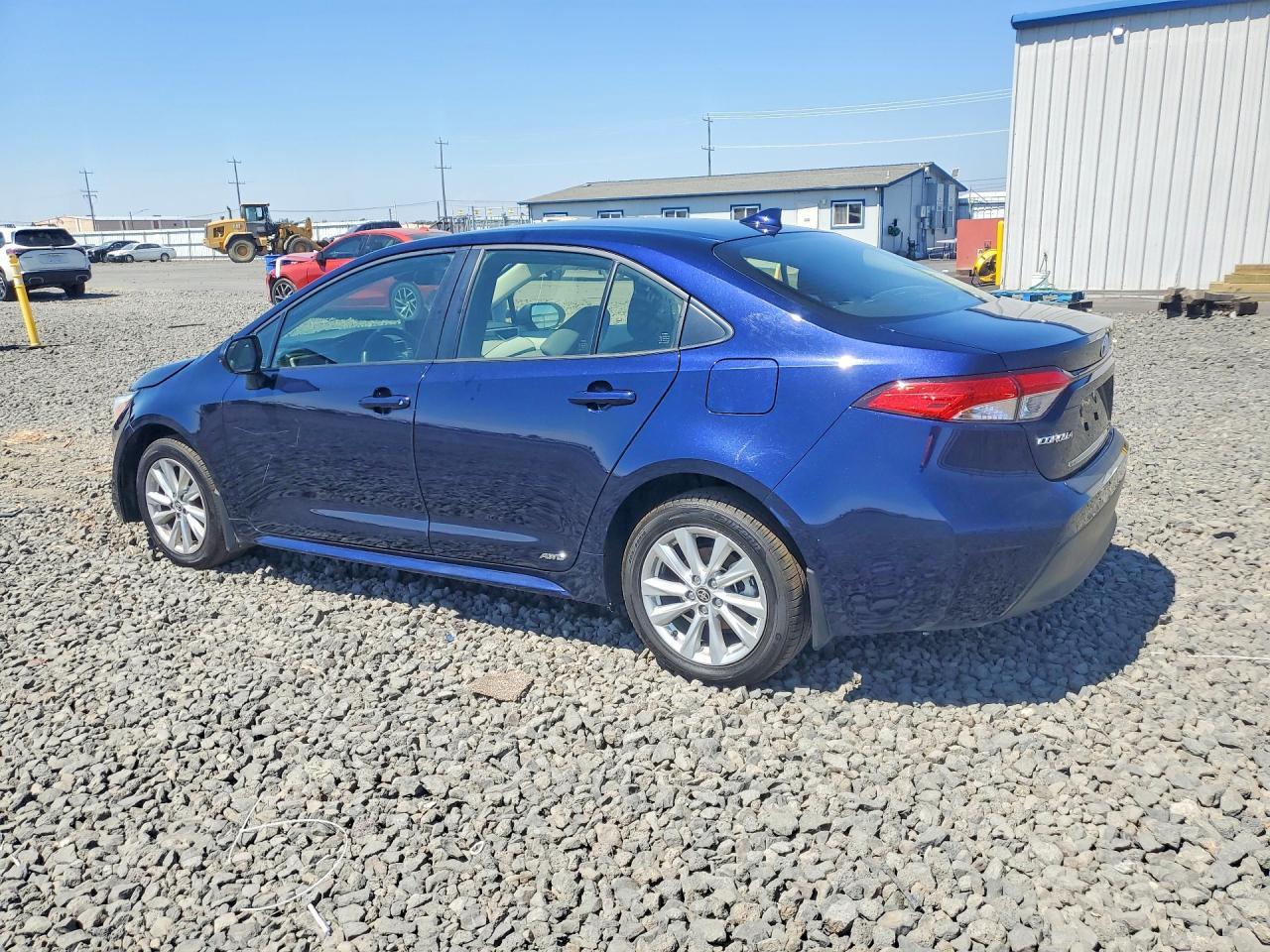 2025 Toyota Corolla Hybrid Le - Фото 2