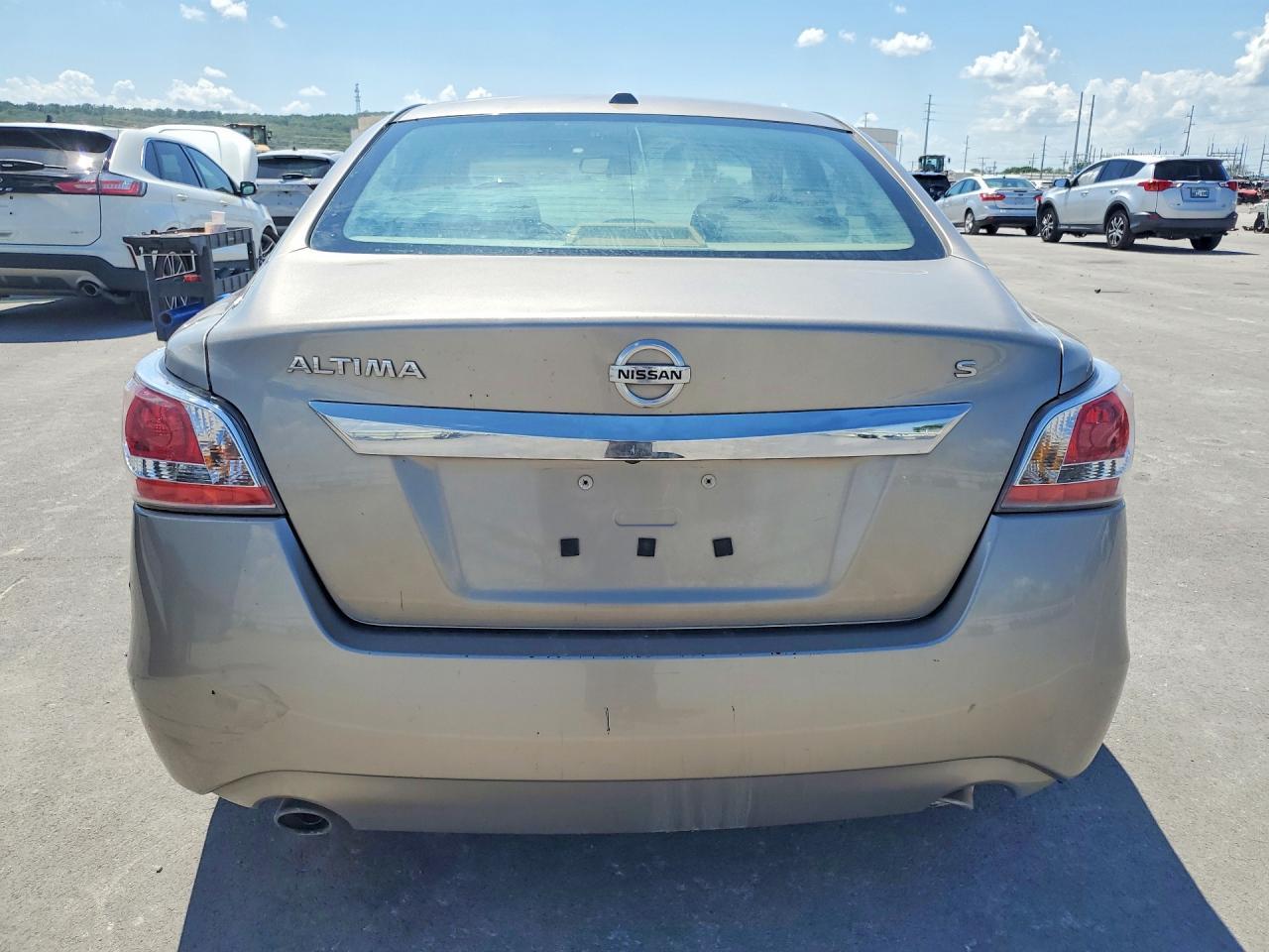 2015 Nissan Altima 2.5 S - Фото 6