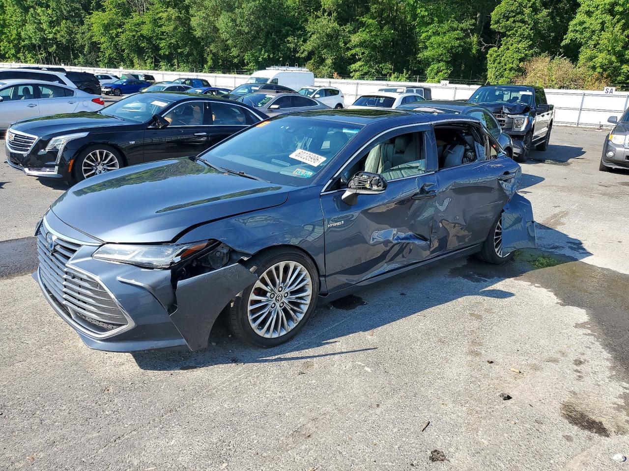 2019 Toyota Avalon Hybrid Limited