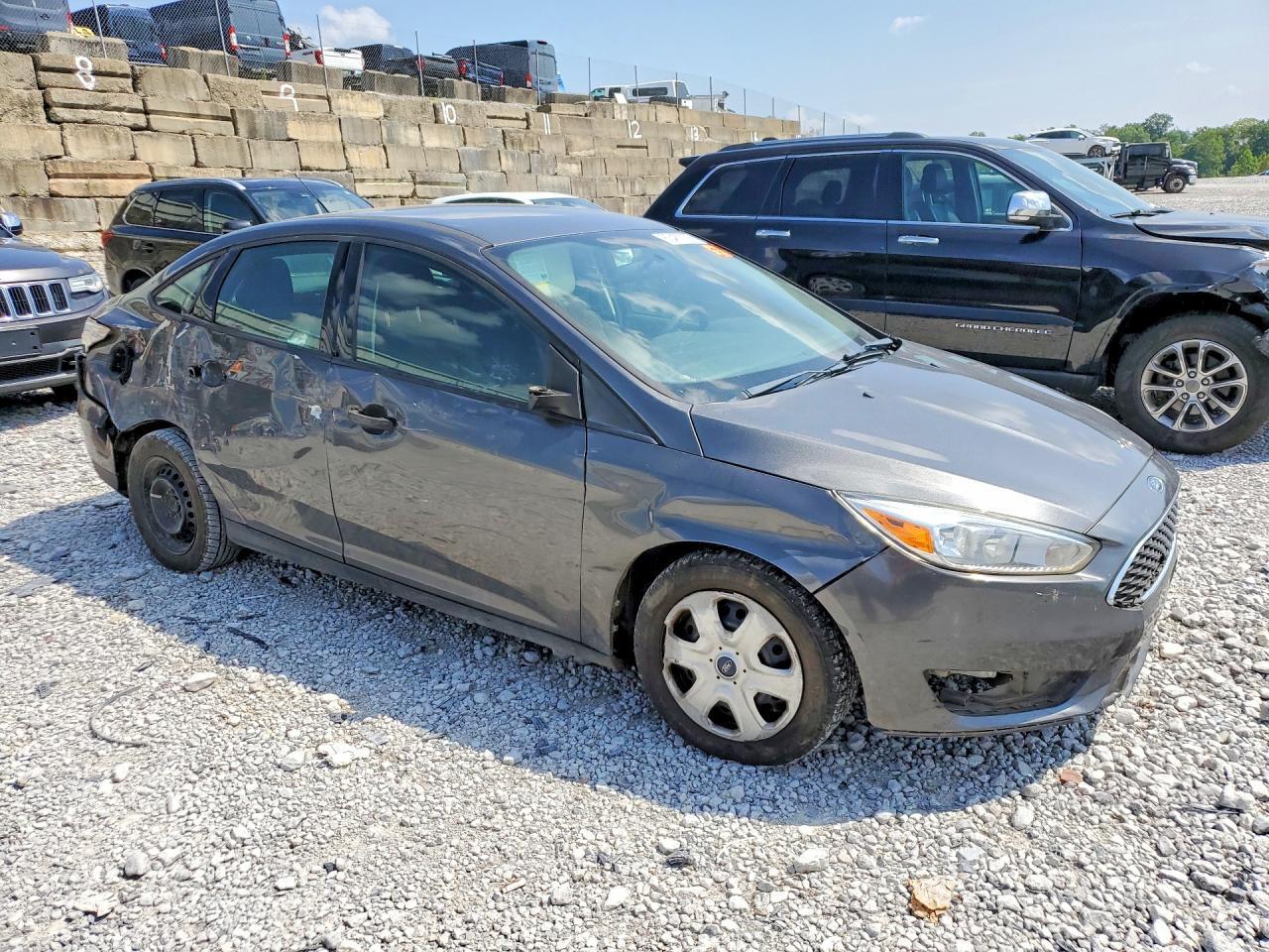 2018 Ford Focus S - Image 4