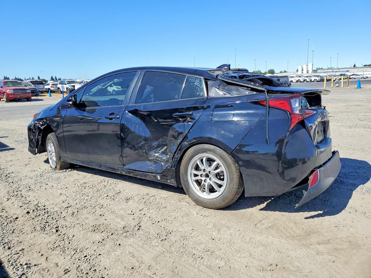 2020 Toyota Prius Le - Фото 2